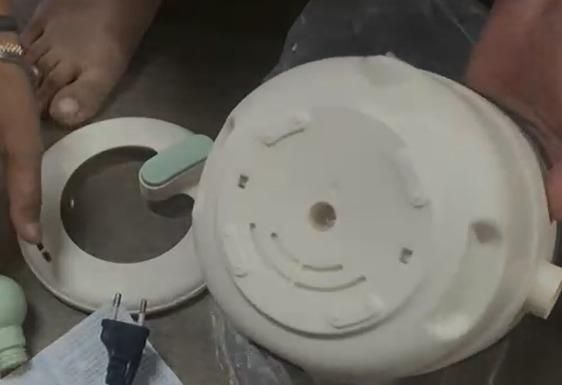 Smart 4-in-1 Electric Mini Pot – Perfect for Dorms, Offices & Travel